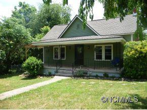 957 West Chapel Road, Asheville, NC 28803