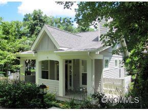 91 Village Greenway, Flat Rock, NC 28731