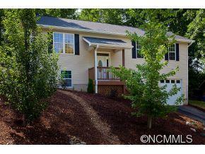 24 Oakcrest Place, Asheville, NC 28806