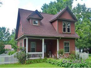 102 Jody Street, East Flat Rock, NC 28726