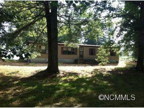 199 Blackwell Dr., Hendersonville, NC 28792