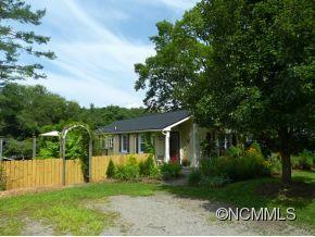 307 Tabernacle Road, Black Mountain, NC 28711