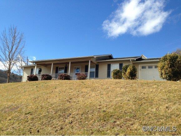 12 Sydney Lane, Asheville, NC 28806