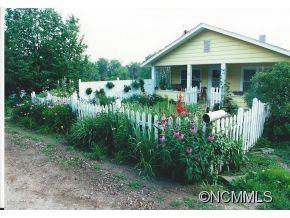 4 Pineview Rd, Asheville, NC 28804