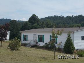 48 Daniel Ridge Dr., Hendersonville, NC 28792