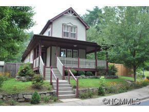 76 Village Greenway, Flat Rock, NC 28731