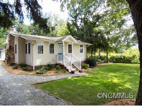 108 Merriman Road, Hendersonville, NC 28791