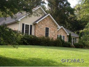 545 Rickel Dr, Hendersonville, NC 28739