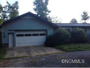 702 Price Road, Hendersonville, NC 28739