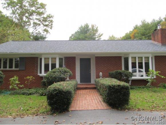 14 Lake Rugby Road, Hendersonville, NC 28791