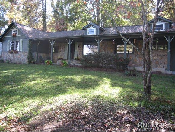 9 Dyer Dr., Black Mountain, NC 28711