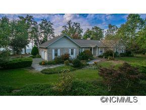 260 Hawksnest Drive, Hendersonville, NC 28739