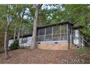 207 Lillians Dr, Lake Lure, NC 28746