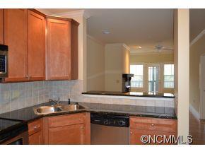 9 Kenilworth Knoll Unit 319, Asheville, NC 28805
