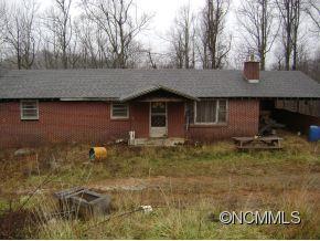 568 Roland Jones Rd., Hendersonville, NC 28792