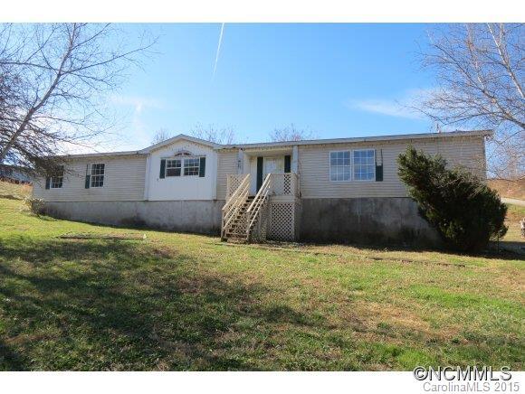 69 Crimson Lane, Hendersonville, NC 28792