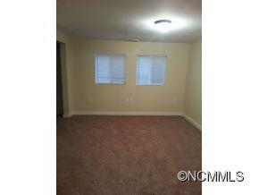 87 Mountain Home St., Hendersonville, NC 28791