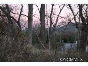 103 Kennedy St., Black Mountain, NC 28711