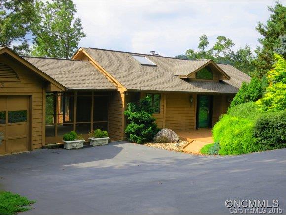 303 Udoque Ct., Brevard, NC 28712