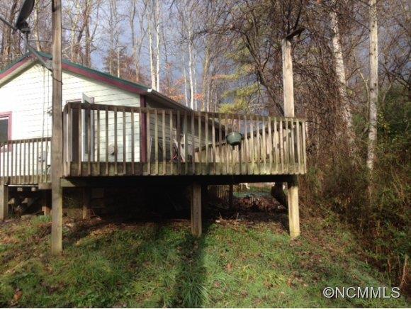 658 N Morgan Branch Rd, Candler, NC 28715