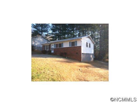 113 N. Bear Creek, Asheville, NC 28806