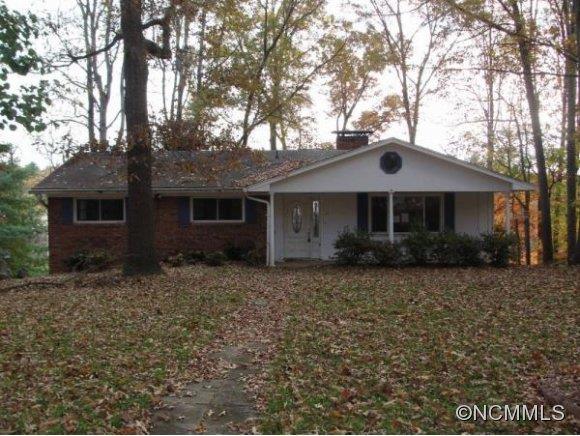 41 Captains Drive, Asheville, NC 28715