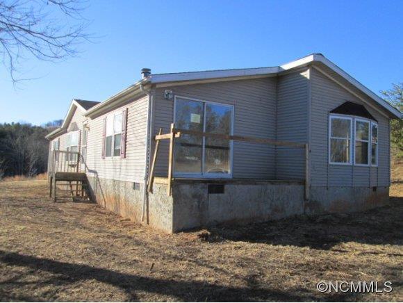 8 Knoll Top Dr., Leicester, NC 28748