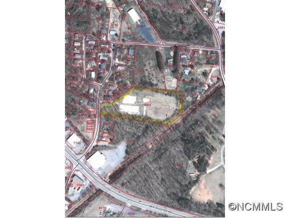 29 Oak Hill Dr., Asheville, NC 28806