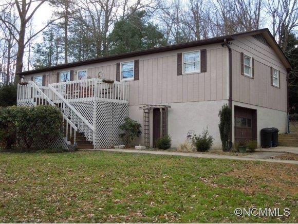 20 Ridgeway Drive, Flat Rock, NC 28731
