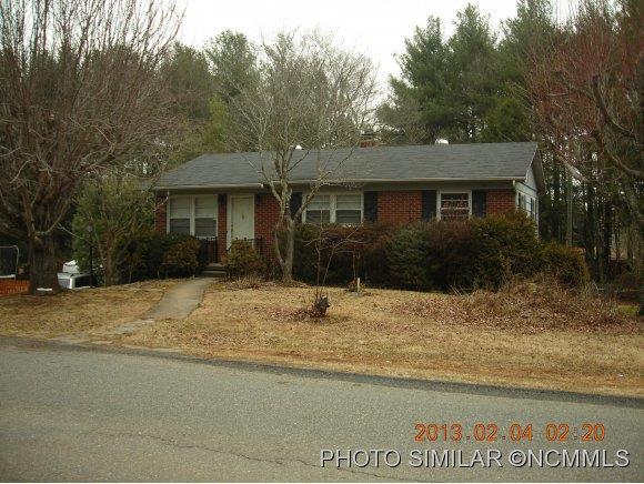 47 Knob Hill Road, Asheville, NC 28806
