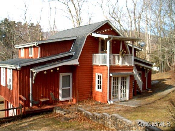 105 North Hill St., Waynesville, NC 28786