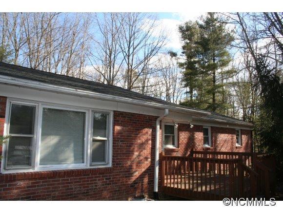 15 Jane Moore Drive, Hendersonville, NC 28792