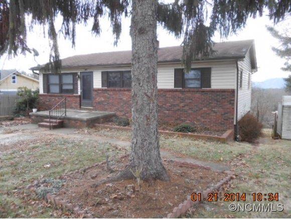 504 Deaverview Rd., Asheville, NC 28806