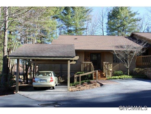 202 Water Oak Lane, Hendersonville, NC 28791