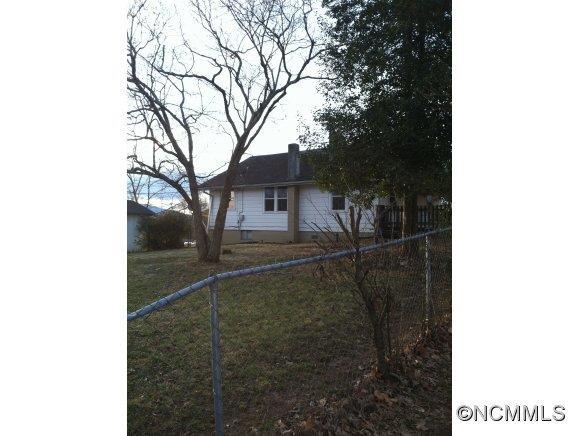 87 Langwell Ave., Asheville, NC 28806