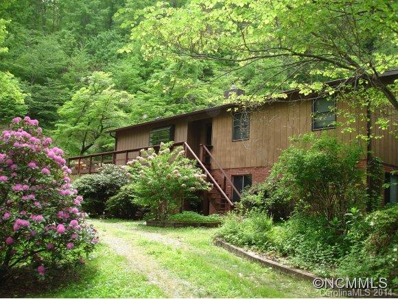 189 Wildwood Dr., Sylva, NC 28779