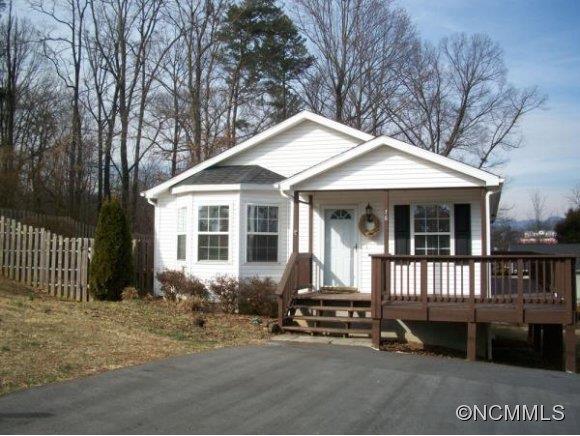 76 Grandview Rd., Asheville, NC 28806