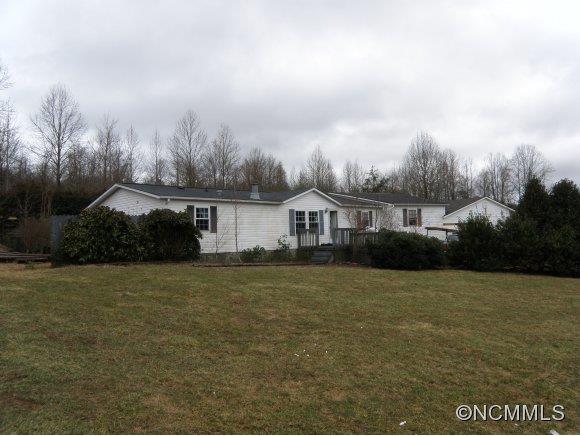 88 Hawkes Terrace, Dana, NC 28724