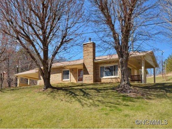 124 Upper Flat Creek Rd, Weaverville, NC 28787