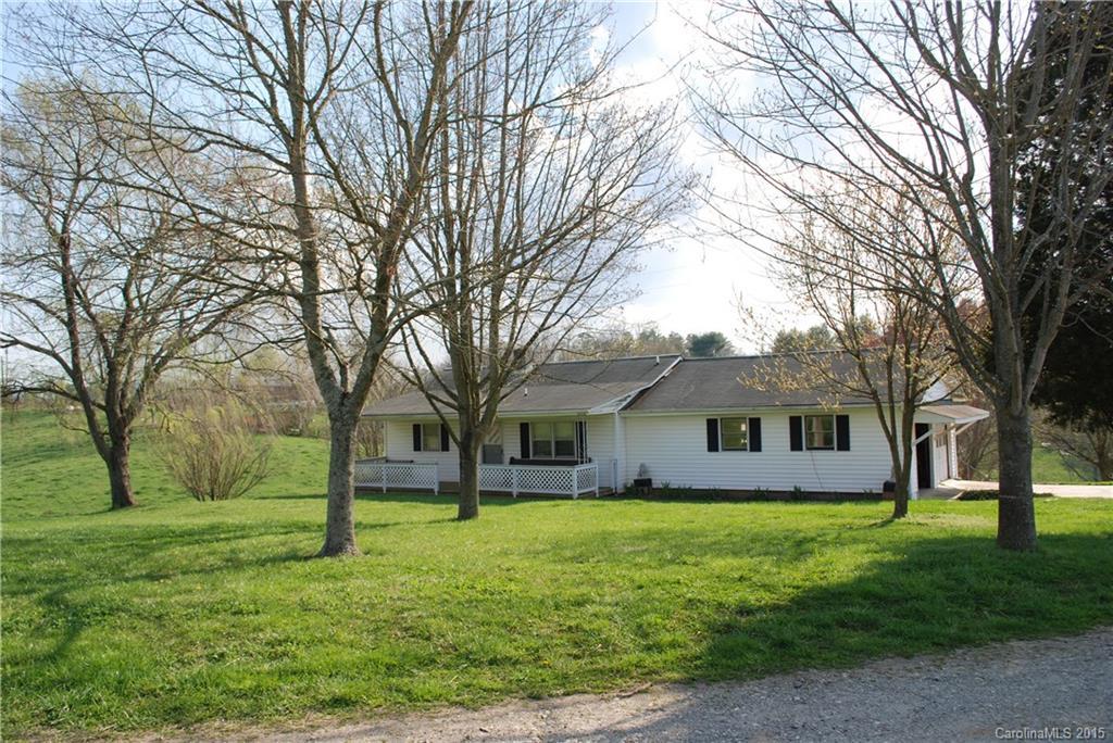 16 Rocking Chair Lane, Leicester, NC 28748