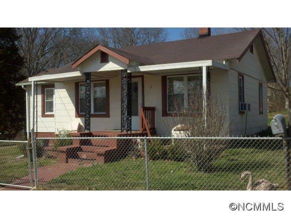 3 Oakcrest Pl., Asheville, NC 28806