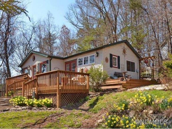 292 Ivy Hill Rd, Weaverville, NC 28787