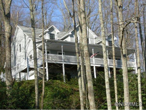 1185 Davis Mountain Road, Hendersonville, NC 28739