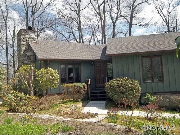 138 Olds Lane, Hendersonville, NC 28739