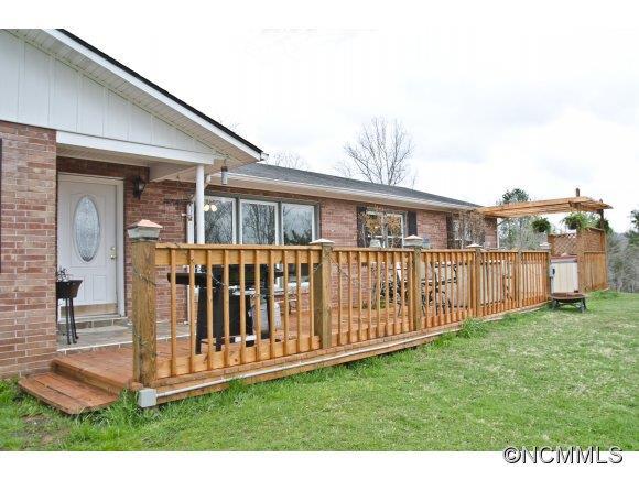 58 Ponder Farm Road, Marshall, NC 28753