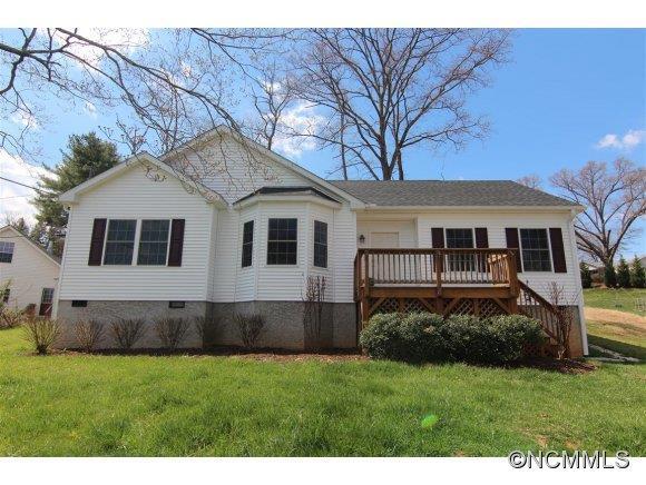 10 Ravens Cove Lane, Candler, NC 28715