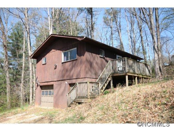 5 Glenview Rd, Arden, NC 28704