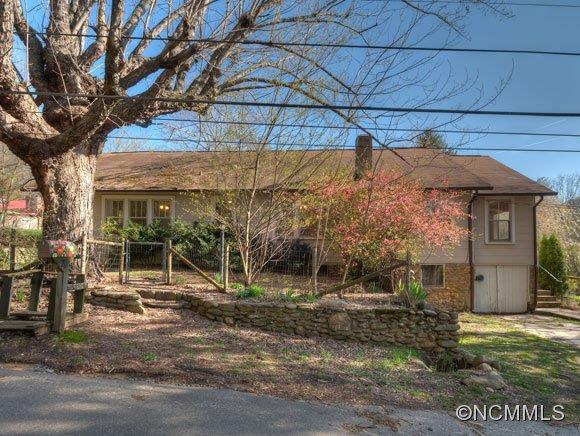 26 Mountain View Avenue, Black Mountain, NC 28711