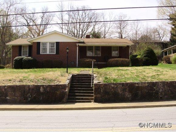 606 Hebron Road, Hendersonville, NC 28739