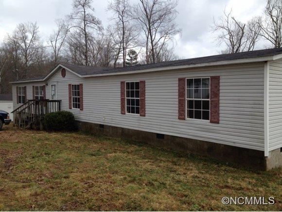 75 Fincher Ln., Candler, NC 28715